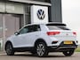 Volkswagen T-Roc 1.5 TSI 150 pk DSG IQ Drive | Trekhaak | Navigatie | Climatronic | ACC | App Connect | Stoelverwarming | PDC | Elektrische Klep |