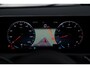 Mercedes-Benz A-klasse 160 Business Solution Panoramadak Widescreen Trekhaak 18 inch AMG Velgen Navigatie Camera Full LED Lane Assist Stoelverwarming