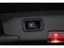 Mercedes-Benz A-klasse 160 Business Solution Panoramadak Widescreen Trekhaak 18 inch AMG Velgen Navigatie Camera Full LED Lane Assist Stoelverwarming