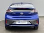 Hyundai Ioniq Comfort EV 38 kWh Automaat / Fabrieksgarantie tot 06-2026 / 8 jaar Batterijgarantie /Dealer onderhouden  / Dealer onderhouden / Achteruitrijcamera / Adaptieve CC / Navigatie / Apple Carplay Android / Stuur- en stoelverwarming / Infinity audio / Bluelink /