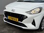 Hyundai i10 1.0 Comfort 5-zits / Automaat / NL auto / Apple Carplay/Android auto / Cruise Control / Airco / Bluetooth / Parkeensensoren achter