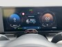 Hyundai Kona 1.6 GDI 141pk HEV Comfort Smart | Camera | Draadloos carplay | Climate control | Adaptive cruise control | Dodehoekdetectie | Elektrische achterklep | Full Led koplampen | 18'' velgen | Stuurverwarming | Stoelverwarming