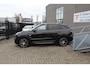 Lynk & Co 01 1.5 BLACK PACK/Panoramadak/360° Camera/Keyless/Lane assist/Adaptive cruise control/Navigatie/Apple carplay/Climate control/Stoelverwarming/Dodehoek detectie/Elektrisch sluitende achterklep/Elektrisch verstelbare stoel met geheugen/Multifunctioneel stuurwi