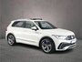 Volkswagen Tiguan R-Line Business 1.5 TSI 150pk DSG Automaat Trekhaak, LED matrix koplampen, Panoramadak, Elektrische achterklep, Navigatie, Adaptive cruise control