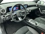 Mercedes-Benz A-klasse 180 AMG Star Edition AMG Line | Ledkoplampen | Apple CarPlay | Licht- en zicht pakket | Keyless-Go | Spiegel Pakket | Stoelverwarming. Inclusief 24 maanden MB Certified garantie voor Europa.