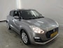 Suzuki Swift 1.2 90pk Select Smart Hybrid | Stoelverwarming | ACC | Navi via CarPlay | PDC | 16" All season banden | Getint glas