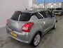 Suzuki Swift 1.2 90pk Select Smart Hybrid | Stoelverwarming | ACC | Navi via CarPlay | PDC | 16" All season banden | Getint glas