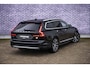 Volvo V90 2.0 T6 AWD Inscription | Adaptieve Cruise Control | Trekhaak | Harman/Kardon | Extra getint glas  | Stoelverwarming voor + achter | Parkeercamera | FULL LED |