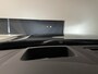Volvo V90 B5 Ultimate Dark | Head-Up Display | Harman Kardon | Adaptieve Cruise Control | Stoelverwarming voor+achter | Stuurwielverwarming | 20 Inch | Elektrische voorstoelen | Contour stoelen met wit stiksel en bies | Zitting verlenging voorstoelen | Lederen dashboard | Full LED Meesturende koplampen | Pilot Assist | BLIS Dode Hoek Detectie | Google Infotainment | Keyless Drive | Parkeersensoren voor+achter | Privacy Glass | Elektrisch bedienbare achterklep | Geïntegreerde zongordijnen achterportieren | 4-Zone Climate Control | Alarm Klasse III | DAB Radio | Apple Carplay/Android Auto | Volvo On Call met mobiele App functie | Onyx Black Metallic |
