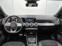 Mercedes-Benz GLB 200 Premium 7p. AMG Styling | Panoramadak | Wegklapbare trekhaak | Nightpakket Inclusief 24 maanden MB Certified garantie voor Europa.