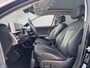 Hyundai Ioniq 5 Lounge 73kWh / Accu SOH 99.8% / Fabrieksgarantie tot 10-2026 / Dealer onderhouden / WLTP 451 km / CCS snelladen / Warmtepomp / Stuur-, Stoel en Achterbank verwarming / Adaptief CC /