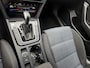 Volkswagen Passat Variant 1.4 TSI PHEV GTE Business Navigatie Apple Carplay/Android Auto Camera Parkeersensoren Stoelverwarming Virtual Cockpit Climate Control