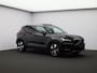 Volvo XC40 2.0 T4 Momentum Pro / Pan. dak / Trekhaak / Leder / Privacy glass / Parkeercamera /
