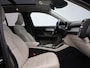 Volvo XC40 2.0 T4 Momentum Pro / Pan. dak / Trekhaak / Leder / Privacy glass / Parkeercamera /
