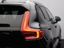 Volvo XC40 2.0 T4 Momentum Pro / Pan. dak / Trekhaak / Leder / Privacy glass / Parkeercamera /