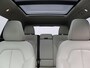 Volvo XC40 2.0 T4 Momentum Pro / Pan. dak / Trekhaak / Leder / Privacy glass / Parkeercamera /