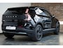 Volvo EX30 Cross Country Twin Motor Performance Ultra 69 kWh | 360º Parkeercamera | Panorama Dak | 22KW Boordlader | Elektrisch Verstelbare Voorstoelen | Audio by Harman Kardon | Keyless Entry | Extra Getint Glas Achter