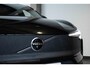 Volvo EX30 Cross Country Twin Motor Performance Ultra 69 kWh | 360º Parkeercamera | Panorama Dak | 22KW Boordlader | Elektrisch Verstelbare Voorstoelen | Audio by Harman Kardon | Keyless Entry | Extra Getint Glas Achter