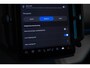 Volvo EX30 Cross Country Twin Motor Performance Ultra 69 kWh | 360º Parkeercamera | Panorama Dak | 22KW Boordlader | Elektrisch Verstelbare Voorstoelen | Audio by Harman Kardon | Keyless Entry | Extra Getint Glas Achter
