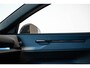 Volvo EX30 Cross Country Twin Motor Performance Ultra 69 kWh | 360º Parkeercamera | Panorama Dak | 22KW Boordlader | Elektrisch Verstelbare Voorstoelen | Audio by Harman Kardon | Keyless Entry | Extra Getint Glas Achter