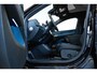 Volvo EX30 Cross Country Twin Motor Performance Ultra 69 kWh | 360º Parkeercamera | Panorama Dak | 22KW Boordlader | Elektrisch Verstelbare Voorstoelen | Audio by Harman Kardon | Keyless Entry | Extra Getint Glas Achter
