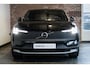 Volvo EX30 Cross Country Twin Motor Performance Ultra 69 kWh | 360º Parkeercamera | Panorama Dak | 22KW Boordlader | Elektrisch Verstelbare Voorstoelen | Audio by Harman Kardon | Keyless Entry | Extra Getint Glas Achter