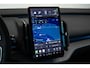 Volvo EX30 Cross Country Twin Motor Performance Ultra 69 kWh | 360º Parkeercamera | Panorama Dak | 22KW Boordlader | Elektrisch Verstelbare Voorstoelen | Audio by Harman Kardon | Keyless Entry | Extra Getint Glas Achter