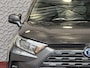 Toyota RAV4 2.5 Hybrid LED LEER CAMERA ELEK.KLEP NAVI CAMERA 18''LMV ADAP.CRUISE ELEK.STOEL STUUR STOELVERW ✅2025✅
