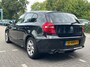 BMW 1-Serie 116i Business Line | NL-AUTO! | PARK SENS | CRUISE | CENTRALE DEURVERGRENDELING | LEDER STUUR | CLIMA