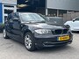 BMW 1-Serie 116i Business Line | NL-AUTO! | PARK SENS | CRUISE | CENTRALE DEURVERGRENDELING | LEDER STUUR | CLIMA