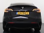 Tesla Model Y RWD LFP-Accu SOH 95% Warmtepomp Camera's Panoramadak Adap.Cruise Navi Autopilot Stoel+Stuur+Achterbank Verwarming Elek.Achterklep Dodehoek detector Draadloze telefoonlader Origineel Nederlandse Auto 1.600kg trekvermogen Tot 12-2032 Garantie op motor en Accu
