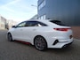 Kia ProCeed 1.5 T-GDi GT-PlusLine AUTOMAAT PANORAMADAK | NAVIGATIE | SFEERVERLICHTING | STOEL/STUUR VERWARMING | DAB | ACHTERUIT RIJ CAMERA | LED PAKKET | APPLE CARPLAY | JBL GELUID INSTALATIE |