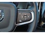Volvo EX40 Performance Ultra Black Edition 82 kWh - Panorama/schuifdak - IntelliSafe Assist & Surround - 360º Camera - Harman/Kardon audio - Verwarmde voorstoelen, stuur & achterbank - Parkeersensoren voor & achter - Elektr. bedienb. voorstoelen met geheugen links - Draadloze tel. lader - Warmtepomp - Extra getint glas - 20' LMV