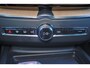 Volvo XC60 T6 Recharge AWD Ultra Dark - Panorama/schuifdak - IntelliSafe Assist & Surround - 360º Camera - Harman/Kardon audio - Adaptieve LED koplampen - Verwarmde voorstoelen, stuur & achterbank - Parkeersensoren voor & achter - Elektr. bedienb. voorstoelen met geheugen - Head up display - Draadloze tel. lader - Elektr. inklapbare trekhaak - 20' LMV