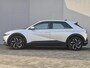 Hyundai Ioniq 5 Style 73kWh Automaat / Accu SOH 100% / Fabrieksgarantie tot 10-2026 / 8 jaar Batterijgarantie  / WLTP 481 km / Warmtepomp / Trekgewicht 1.600 kg / Trekhaak afneembaar / Achteruitrijcamera / Adaptief CC /