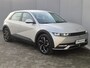 Hyundai Ioniq 5 Style 73kWh Automaat / Accu SOH 100% / Fabrieksgarantie tot 10-2026 / 8 jaar Batterijgarantie  / WLTP 481 km / Warmtepomp / Trekgewicht 1.600 kg / Trekhaak afneembaar / Achteruitrijcamera / Adaptief CC /