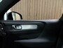 Volvo XC40 T4 Recharge Inscription | MY23 | All Season banden | Stoel en Stuurwielverwarming | Parkeercamera | Keyless Drive | Parkeersensoren voor+achter | 18 Inch | Cruise Control | Elektrisch bedienbare achterklep | Zitting velrenging voorstoelen | Climate Control L+R | DAB Radio | Apple Carplay/Android Auto | Draadloos telefoon opladen | Volvo On Call met mobiele App functie |