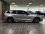 Volvo V60 T6 AWD Recharge Plus Dark Aurora Silver | Trekhaak | All Season banden | 360° Camera | Harman Kardon | Adaptieve Cruise Control | Stoelverwarming voor+achter | Stuurwielverwarming | Pilot Assist | BLIS Dode Hoek Detectie | Elektrische voorstoelen geheugen | Contour Stoelen | Zitting verlenging voorstoelen | 18 Inch | Google Infotainement | Keyless Drive | Parkeersensoren voor+achter | Elektrisch bedienbare achterklep | DAB Radio | Apple Carplay/Android Auto | Volvo On Call met mobiele App functie | Aurora Silver Metallic |