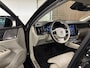 Volvo V60 T8 AWD Recharge Ultimate Ultra Dark | Full Option! | Bowers & Wilkins | Trekhaak | Stoelventilatie | 455pk | 360° Camera | Head-Up Display | Stoelmassage | Schuifdak | Adaptieve Cruise Control | Stoelverwarming voor+achter | Stuurwielverwarming | Full LED Meesturende koplampen | Pilot Assist | BLIS Dode Hoek Detectie | Gelamineerde/geluidwerende zijruiten | Elektrische voorstoelen geheugen | Nappa Lederen bekleding | Zitting verlenging voorstoelen | Lederen Dashboard | 19 Inch | Google Infotainment | Keyless Drive | Parkeersensoren voor+achter | Privacy Glass | Elektrisch bedienbare achterklep | Black Pack logo's voor en achter zwart | DAB Radio | Apple Carplay/Android Auto | Alarm Klasse III | Volvo On Call met mobiele App functie | Onyx Black Metallic |