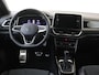 Volkswagen T-Roc 1.5 TSI R-Line | Trekhaak | Parkeerassistent | Adaptieve cruise control | Navigatie | Stoelverwarming | Achteruitrijcamera | LED Plus verlichting |