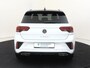 Volkswagen T-Roc 1.5 TSI R-Line | Trekhaak | Parkeerassistent | Adaptieve cruise control | Navigatie | Stoelverwarming | Achteruitrijcamera | LED Plus verlichting |