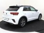 Volkswagen T-Roc 1.5 TSI R-Line | Trekhaak | Parkeerassistent | Adaptieve cruise control | Navigatie | Stoelverwarming | Achteruitrijcamera | LED Plus verlichting |