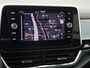 Volkswagen T-Roc 1.5 TSI R-Line | Trekhaak | Parkeerassistent | Adaptieve cruise control | Navigatie | Stoelverwarming | Achteruitrijcamera | LED Plus verlichting |