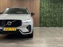 Volvo XC60 2.0 T6 Plug-in hybrid AWD Plus Dark Trekhaak | 360° Camera | All Season banden | Adaptieve Cruise Control | Stoelverwarming voor+achter | Stuurwielverwarming | Pilot Assist | BLIS Dode Hoek Detectie | Elektrische voorstoelen geheugen | Lederen bekleding | Zitting verlenging voorstoelen | Schuifdak | 19 Inch | Google Infotainment | Keyless Drive | Parkeersensoren voor+achter | Elektrisch bedienbare achterklep | DAB Radio | Apple Carplay/Android Auto | Draadloos telefoon opladen | Volvo On Call met mobiele App functie | Vapour Grey Metallic |