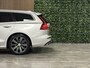 Volvo V60 T6 AWD Recharge Inscription Trekhaak | 360° Camera | Harman Kardon | Adaptieve Cruise Control | Standkachel met Volvo On Call App | Stoelverwarming voor+achter | Stuurwielverwarming | Full LED Meesturende koplampen | Pilot Assist | BLIS Dode Hoek Detectie | Elektrische voorstoelen geheugen | Lederen bekleding | Zitting verlenging voorstoelen | Gelamineerde/geluidwerende zijruiten | 18 Inch | Keyless Drive | Parkeersensoren voor+achter | Privacy Glass | Elektrisch bedienbare achterklep | DAB Radio | Apple Carplay/Android Auto | Bright Silver Metallic |