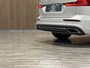 Volvo V60 T6 AWD Recharge Inscription Trekhaak | 360° Camera | Harman Kardon | Adaptieve Cruise Control | Standkachel met Volvo On Call App | Stoelverwarming voor+achter | Stuurwielverwarming | Full LED Meesturende koplampen | Pilot Assist | BLIS Dode Hoek Detectie | Elektrische voorstoelen geheugen | Lederen bekleding | Zitting verlenging voorstoelen | Gelamineerde/geluidwerende zijruiten | 18 Inch | Keyless Drive | Parkeersensoren voor+achter | Privacy Glass | Elektrisch bedienbare achterklep | DAB Radio | Apple Carplay/Android Auto | Bright Silver Metallic |