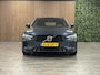 Volvo V60 2.0 T6 AWD Recharge Plus Dark | Trekhaak | 360° Camera | Harman Kardon | Adaptieve Cruise Control | Stoelverwarming voor+achter | Stuurwielverwarming | Pilot Assist | BLIS Dode Hoek Detectie | Elektrische voorstoelen geheugen | Contour stoelen | Zitting verlenging voorstoelen | 18 Inch | Google Infotainment | Keyless Drive | Parkeersensoren voor+achter | Elektrisch bedienbare achterklep | DAB Radio | Apple Carplay/Android Auto | Volvo On Call met mobiele App functie | Denim Blue Metallic
