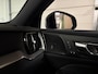 Volvo V60 2.0 T6 AWD Recharge Plus Dark | Trekhaak | 360° Camera | Harman Kardon | Adaptieve Cruise Control | Stoelverwarming voor+achter | Stuurwielverwarming | Pilot Assist | BLIS Dode Hoek Detectie | Elektrische voorstoelen geheugen | Contour stoelen | Zitting verlenging voorstoelen | 18 Inch | Google Infotainment | Keyless Drive | Parkeersensoren voor+achter | Elektrisch bedienbare achterklep | DAB Radio | Apple Carplay/Android Auto | Volvo On Call met mobiele App functie | Denim Blue Metallic