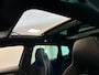 Skoda Karoq 1.5 150pk TSI ACT Sportline Business Panoramadak | Verwarmbare stoelen voor | Verwarmbare voorruit