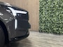 Volvo EX90 Twin Motor Performance Ultra Bowers & Wilkins | Luchtvering | 360° 3D Camera | Stoelmassage | Head-Up Display | 22 Inch | 517pk | Adaptieve Cruise Control | Stoelverwarming voor+achter | Stuurwielverwarming | HD Pixel LED Koplampen | Pilot Assist | BLIS Dode Hoek Detectie | Panorama dak | Elektrische voorstoelen met geheugen | Tailored Wool Blend Charcoal/Midnight Zinc bekleding | Lederlook dashboard | Zitting verlenging voorstoelen | Geluidwerende/gelamineerde ramen | Soft close portieren | Google infotainment | Keyless Drive | Parkeersensoren voor+achter | Elektrisch bedienbare achterklep | 7-Persoons | 4-Zone Climate Control | Volvo On Call met mobiele App functie | Platinum Grey Metallic |